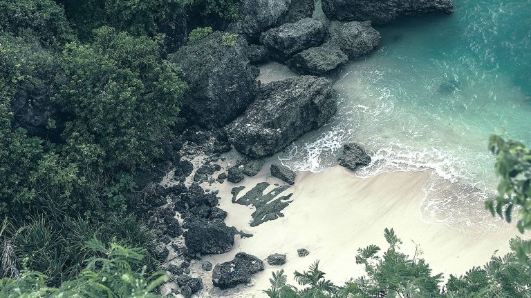 Aménager un dressing fonctionnel et esthétique